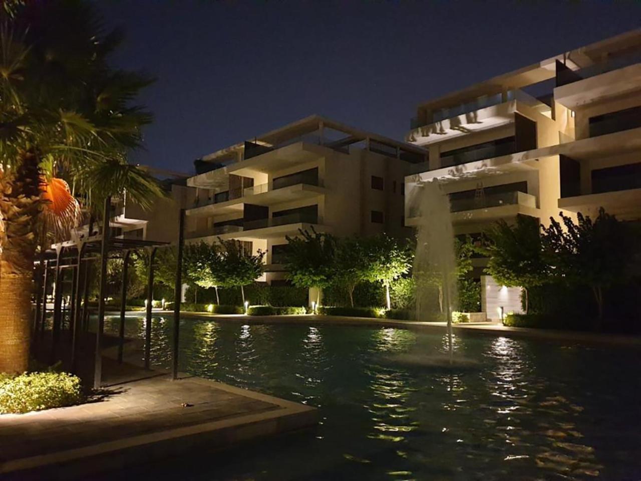 Ground Apartment 2-Bedrooms In Lake View Residence Amazing Price! New Cairo Екстер'єр фото